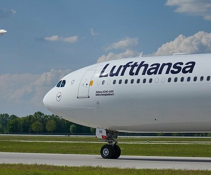 lufthansa airbus a340 600 mahan air
