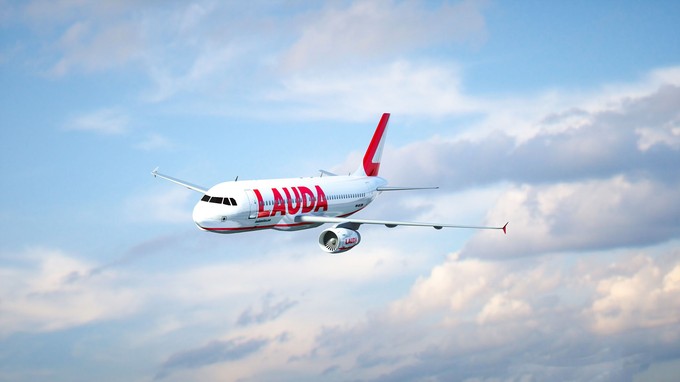 Auf der Heckflosse ist ein großes L zu sehen. Die Winglets werden rot.