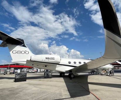 Eine Gulfstream G800.