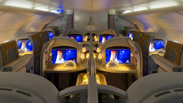 Auf Platz 8 landet Emirates. Die Airline überzeugt nicht mit neuen Produkten, sondern mit dem hohen gleichbleibenden Standard, befand die Jury. Je mehr A380 die Airline in Betrieb nehme, desto cooler werde sie, so das Urteil.