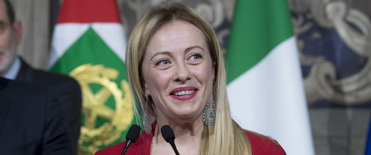 Giorgia Meloni: Die Politikerin dürfte sich bei einem Verkauf quer stellen.