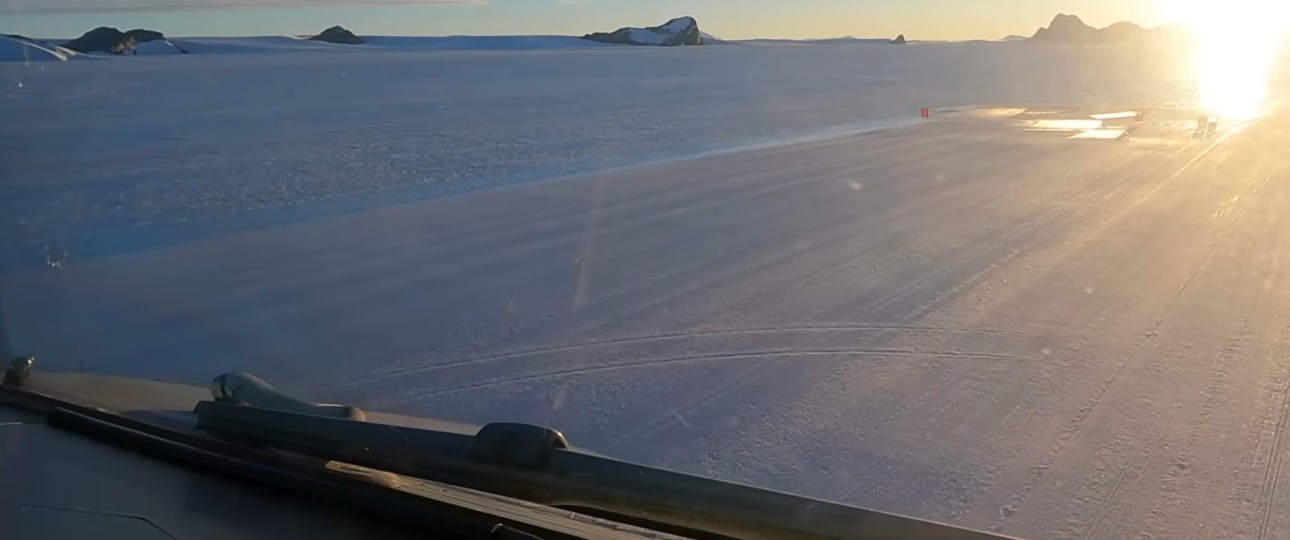 Gelandet: Airbus A330 in der Antarktis.