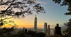 Blick auf Taipeh vom Elephant Mountain: Beliebter Ort, um den Sonnenuntergang zu erleben.