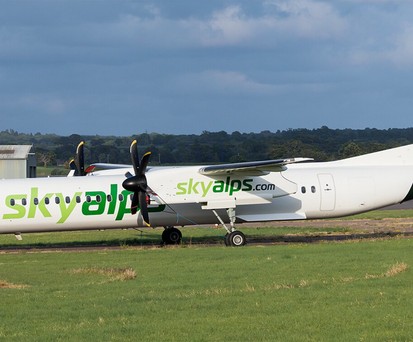 Die neue Dash 8 von Sky Alps: Sie trug früher das britische Kennzeichen G-FLBB.