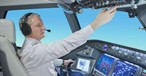 Pilot in einem Cockpit einer Irkut MS-21: Künftig ohne Kollegin im Cockpit?