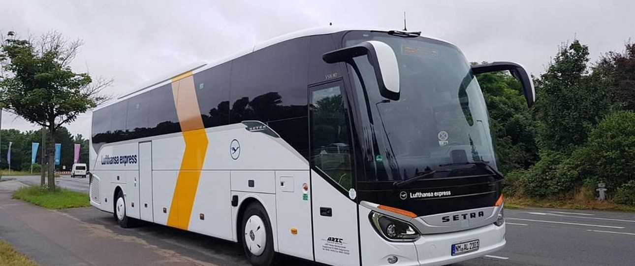 Lufthansa-Bus: Transportiert Reisende zwischen Innsbruck und München.
