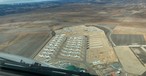 Blick aus dem Cockpit auf Teruel: Am spanischen Flughafen sind Dutzende von Flugzeuge eingelagert worden.