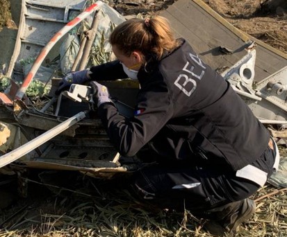 Expertin des BEA: Auch Frankreich hilft bei der Aufklärung des Crashs von Pohara.