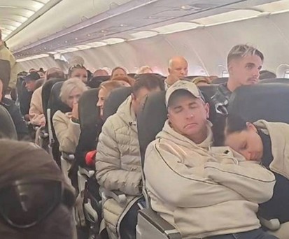Russische Touristen sitzen zehn Stunden in gestrandetem Airbus in Polen fest