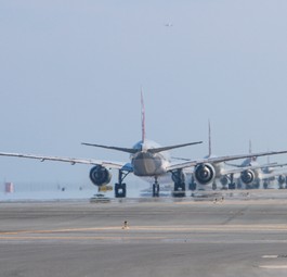 Flieger von Qatar Airways: Bald geht das Geld aus.