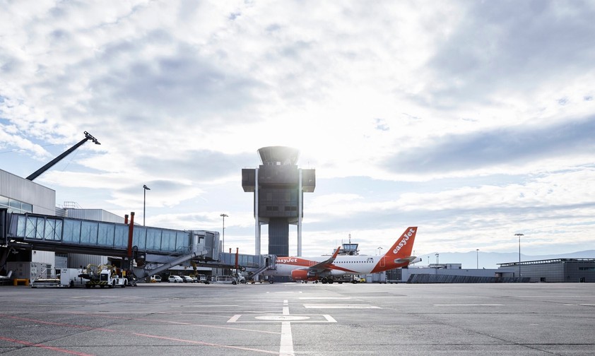 Kontrollturm in Genf: Ein technisches Problem plagt die Flugsicherung.