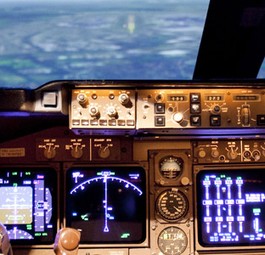 Cockpit einer Boeing 747-400: Der Pilot hatte schlimme Gedanken.