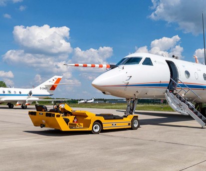 Forschungsflieger Falcon (links) und Halo: Forschungsflüge über Europa und Nordamerika.