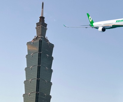 Airbus A350-1000 in der Lackierung von Eva Air: Die Fluggesellschaft hat 18 Maschinen fest bestellt.