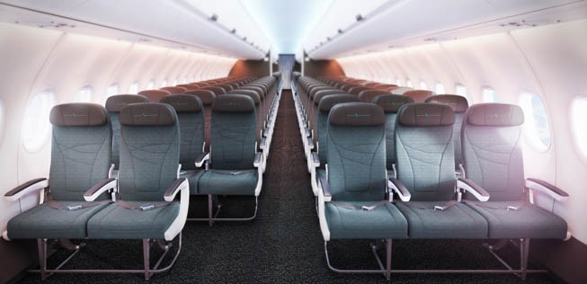 Die Premium Economy steht vor der normalen Economy. Auch dort gibt es USB-Anschlüsse, um das Unterhaltungsprogramm auf dem eigenen Gerät schauen zu können.