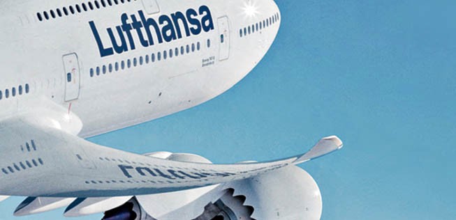 Auch der Schriftzug wird angepasst. «Die Schrift überall funktionieren – vom Flugzeug-Logo bis zu kleinen Angaben auf der Bordkarte. Das ist schwieriger, als man denkt», so Lufthansa.