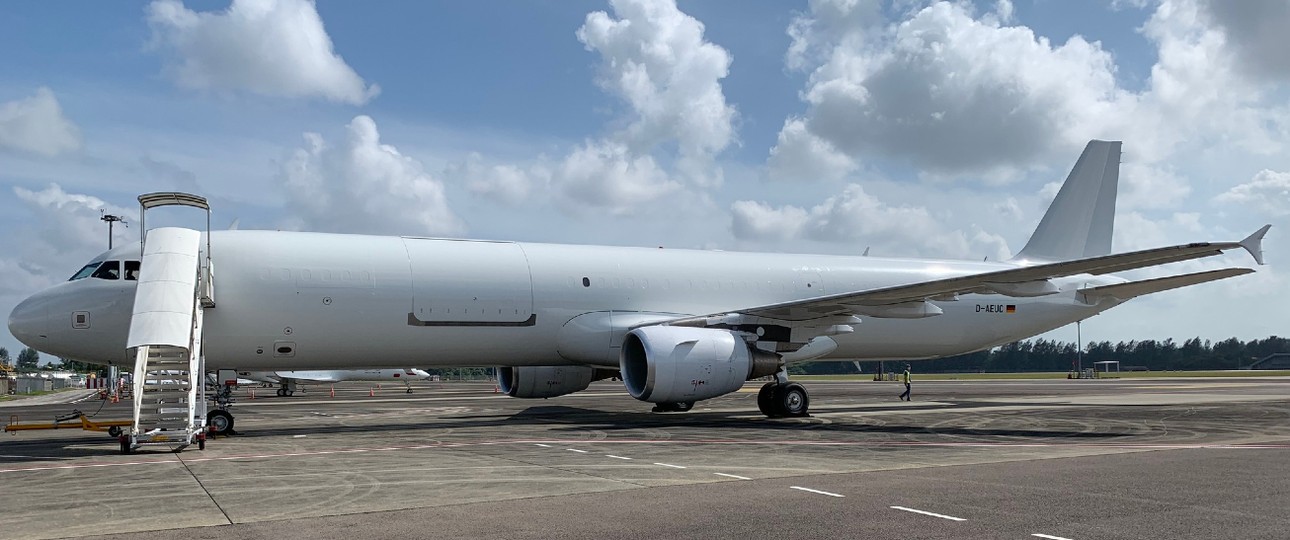 Der Airbus A321 mit dem Kennzeichen D-AEUC: Wurde umgebaut ...