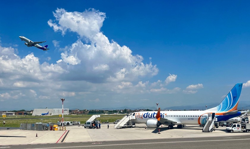 Boeing 737 Max 8 am Flughafen Neapel: Während der Schließung weicht die Airline nach Salerno aus.