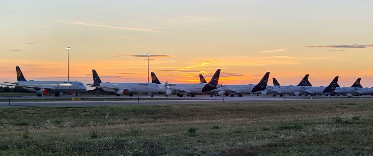 Geparkte Flugzeuge von Lufthansa in Berlin: Die Nachfrage ist unberechenbar.