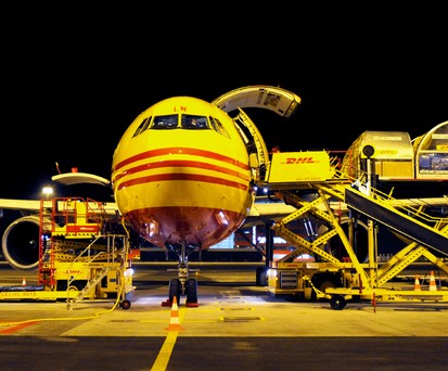DHL-Frachtflugzeug am Flughafen Leipzig/Halle: Firma will wachsen.