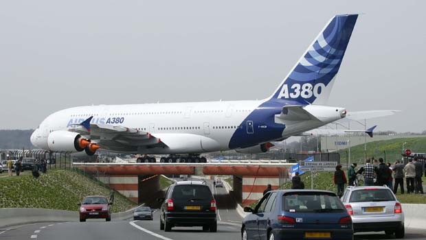 Mit der Entwicklung hatte Airbus in den Achtzigerjahren begonnen. Doch erst 2001 fiel der endgültige Startschuss zum Programm. Airbus hatte da bereits 50 Kaufabsichten eingesackt.