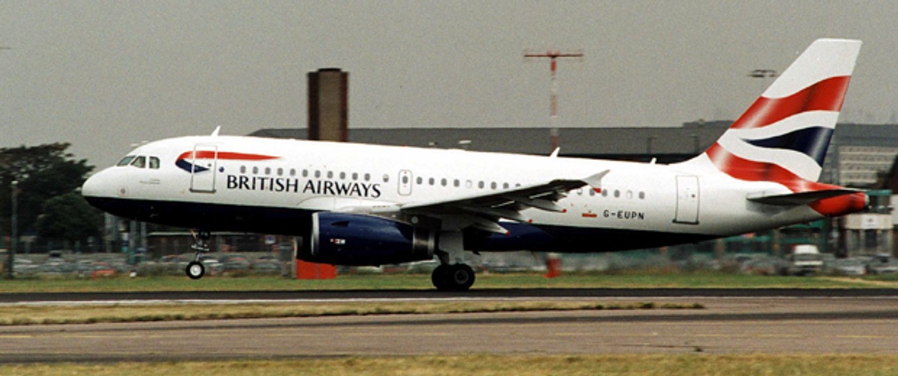 A319 von British Airways: Piloten flogen mit Masken.