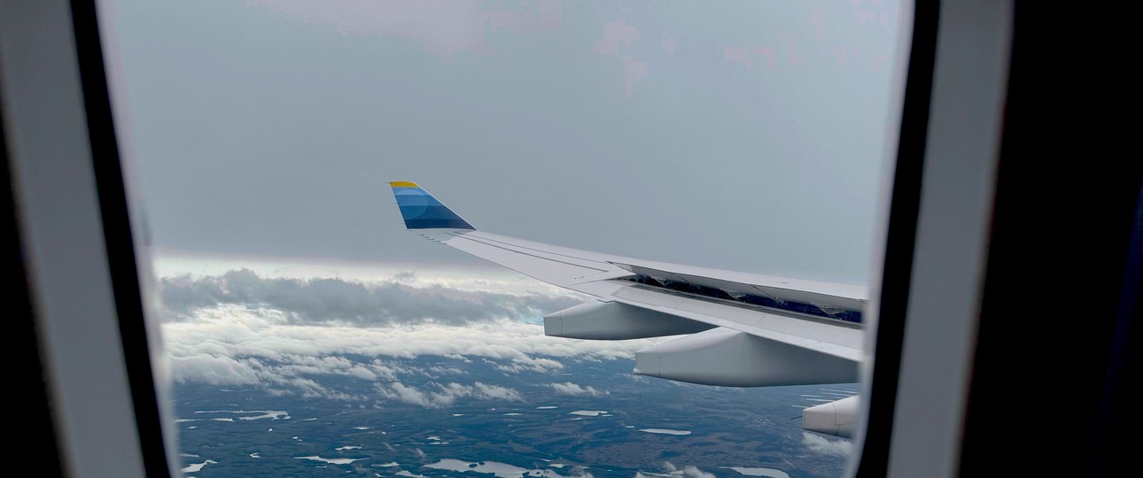 Blick aus einem Airbus A330 von Discover: Künftig blickt man auch mal auf ein Sharklet.