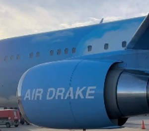 Drake Air in Hamburg: Das Flugzeug ist seit dem 21. September in Hamburg.