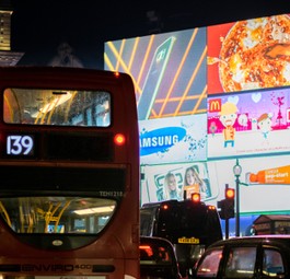 Piccadilly Circus: Einkaufstouristen können vom Brexit-Votum profitieren.