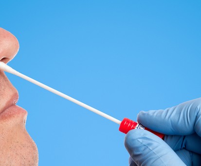 Coronatest: Für Reisen nach China braucht es ihn zwei Mal.