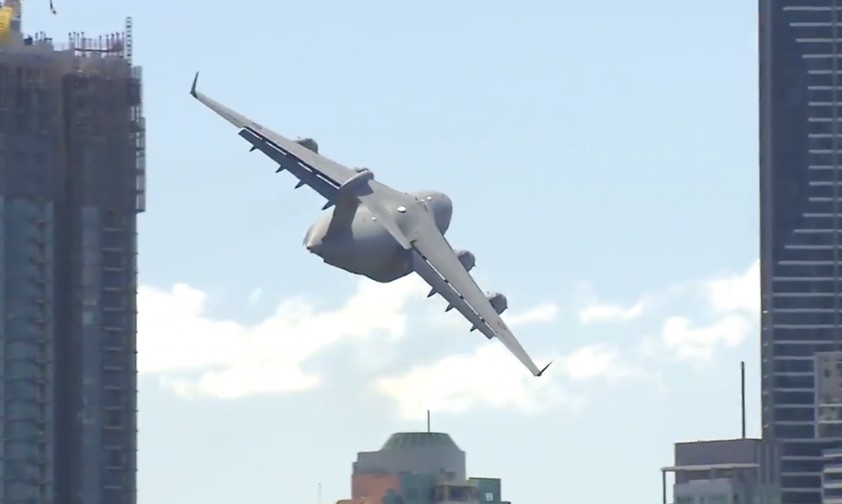 Flugshow in der Innenstadt