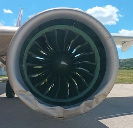 Airbus A220-300 von Croatia Airlines: Das Flugzeug mit der Kennung 9A-CAN ist nach der Runway Excursion beschädigt. 