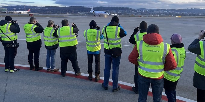 Mittendrin bei den exklusiven Flugzeugen der WEF-Teilnehmenden – Modelle, die man sonst kaum zu Gesicht bekommt.