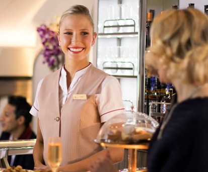 Bordbar im Airbus A380 von Emirates: Ein spezielles Extra.