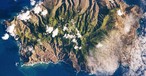 St. Helena von oben: Die Insel liegt mitten im Südatlantik und hat nur 4000 Bewohner.