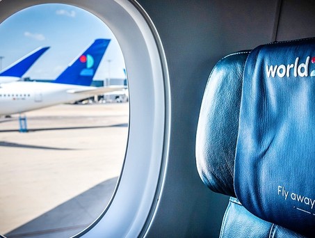 Flieger von World 2 Fly: Die Airline fliegt für Corendon von Düsseldorf nach Curação.