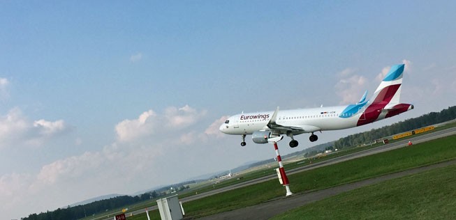 Airbus A320 von Eurowings: Air Berlin fliegt bald für die Billigairline.