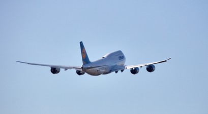 lufthansa boeing 747 8 d abyo