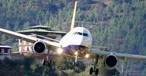 Schon der Anflug auf Paro, den internationalen Flughafen von Bhutan, ist spektakulär.