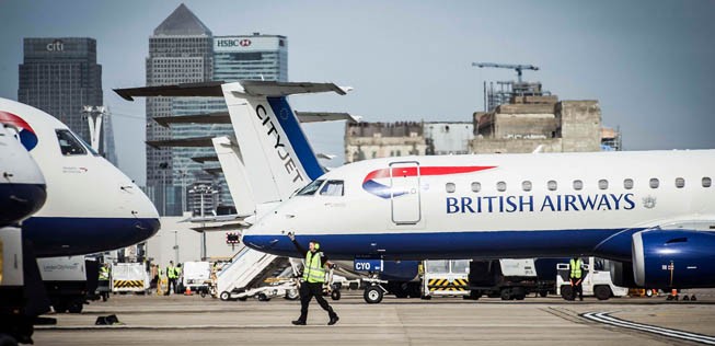 Flieger am London City Airport: British Airways will nicht unbedingt bleiben.