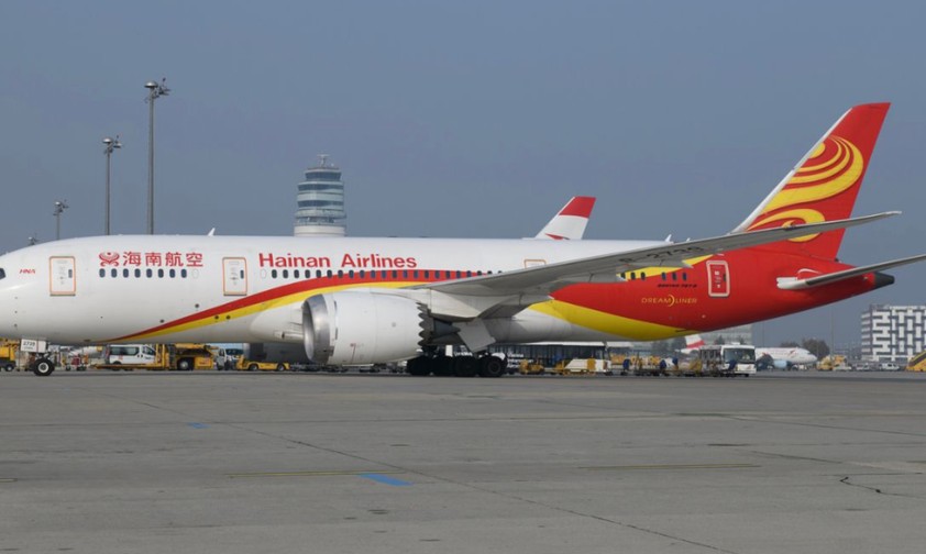 Hainan-Flieger in Wien: Es gelangte ein blinder Passagier an Bord.