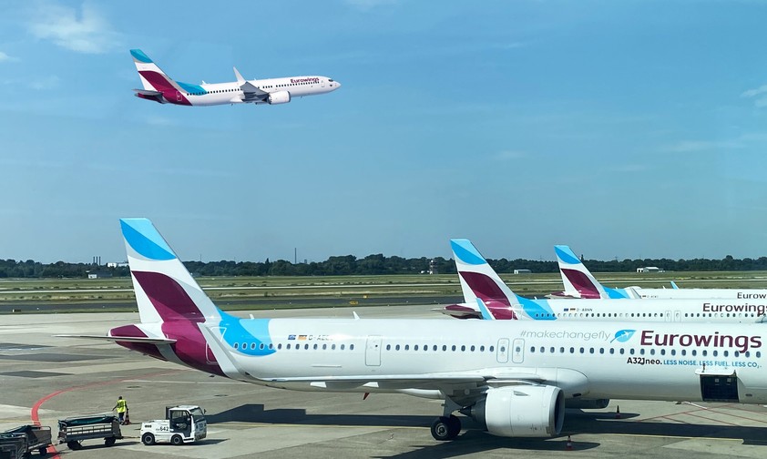 eurowings airbus a321 neo boeing 737 max 8 dus