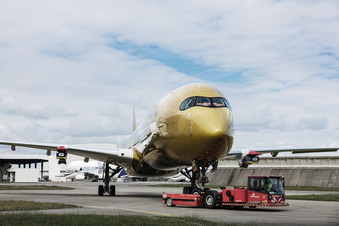.. wird künftig das Kennzeichen B-58554 tragen. Seine ...