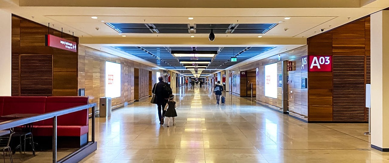 Terminal am BER: Besser die Trinkflaschen nicht auffüllen.