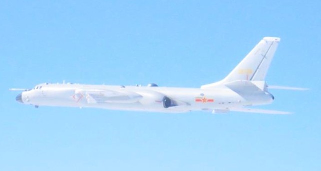 H-6N Bomber