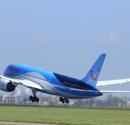 Boeing 787-8 von Tui: Ein Dreamliner musste am 29.Juni unplanmäßig in Stansted landen.