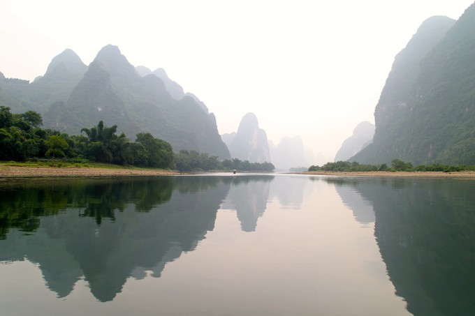 Eine Schifffahrt auf dem Li-Fluss durch die Karstberge von Guilin - das ist ein unvergessliches Erlebnis.