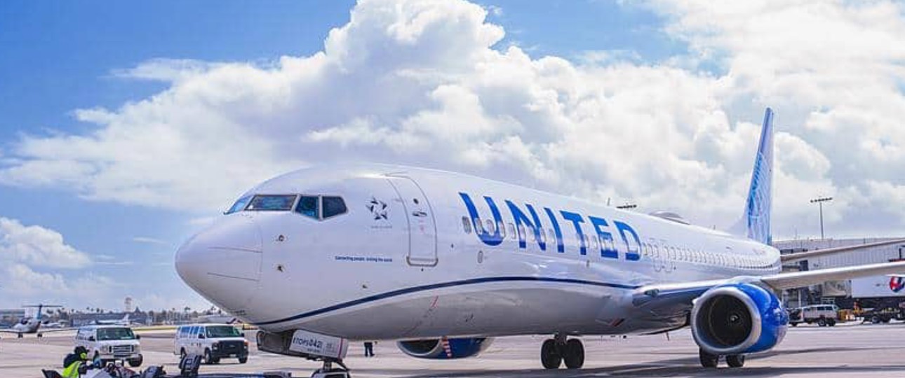Boeing 737 von United Airlines: Solch ein Flugzeug entging nur knapp einer Kollision. 