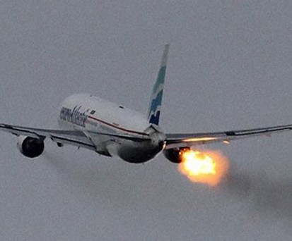 Der Vorfall in Amsterdam: Das rechte Triebwerk der Boeing 767 hatte Probleme.