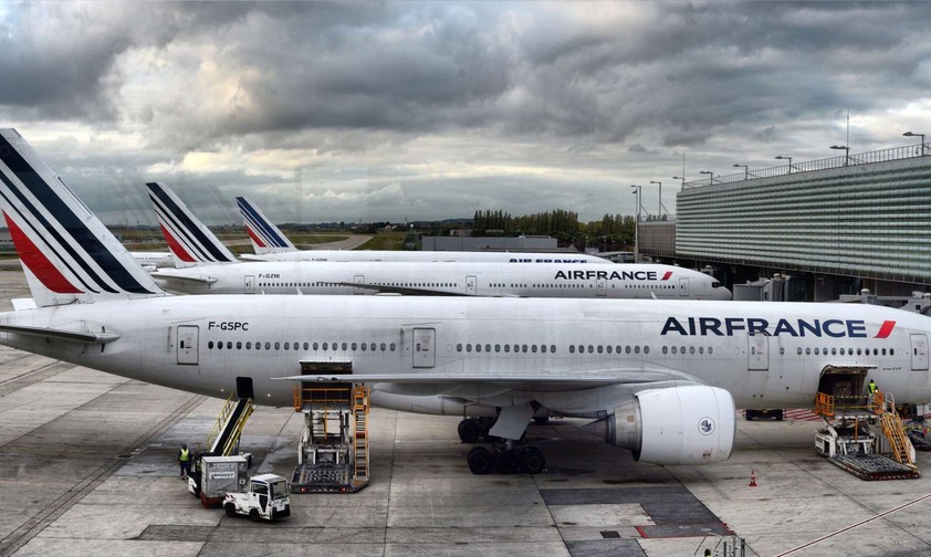 Drei Boeing 777 von Air France: Frankreich hat das Streikrecht für Fluglotsen verändert.